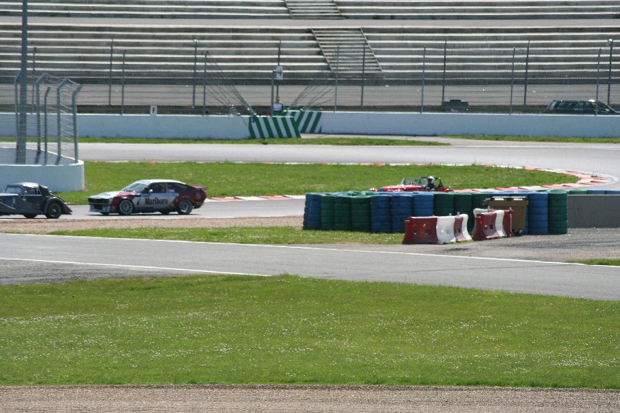 Image 305 of 703  -  140 kB