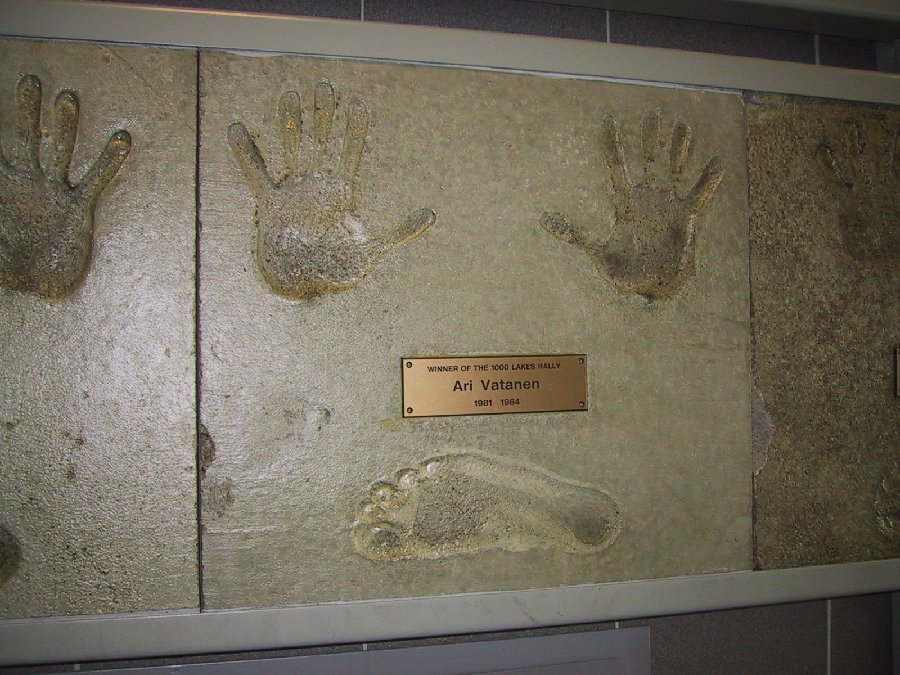 Image 128 of 336  -  154 kB