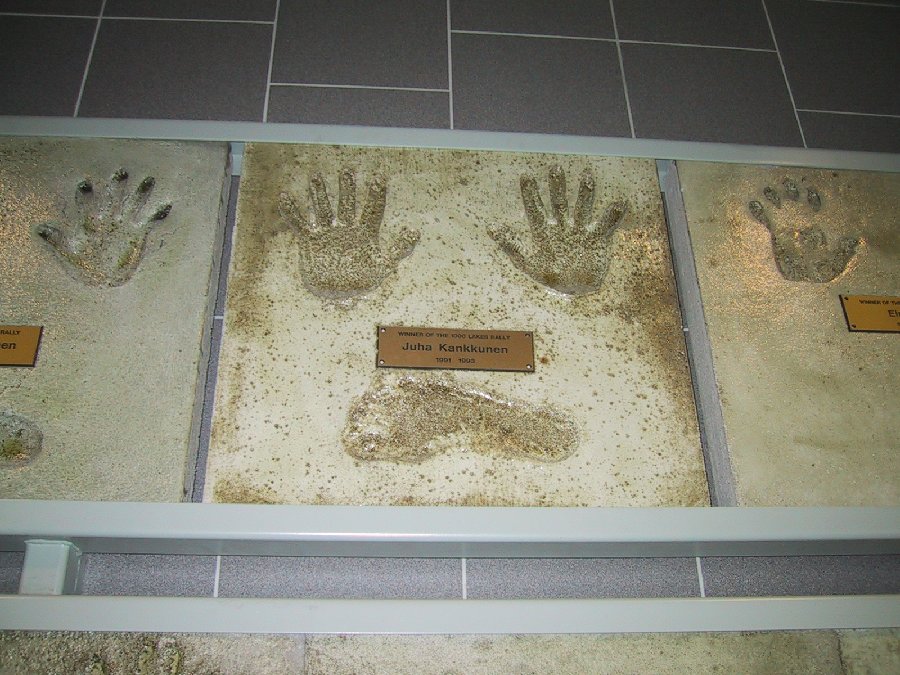 Image 130 of 336  -  152 kB