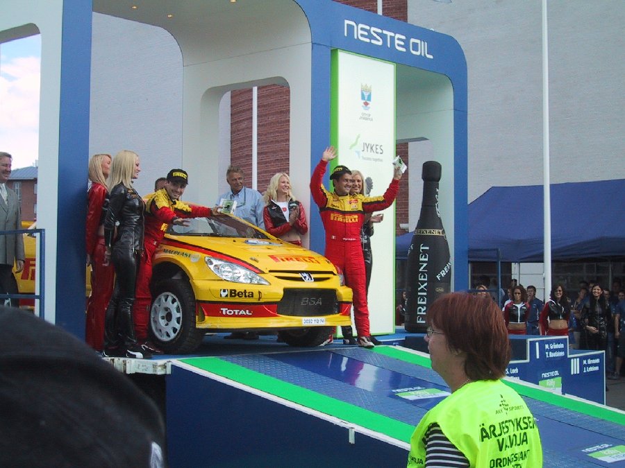 Image 255 of 336  -  123 kB