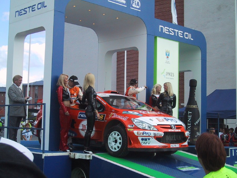 Image 256 of 336  -  125 kB