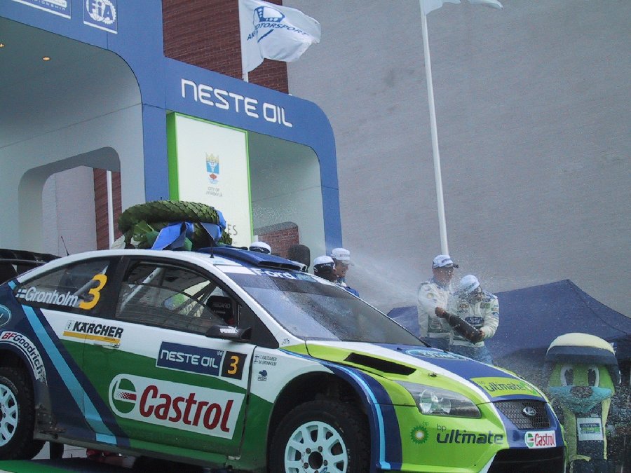 Image 300 of 336  -  128 kB